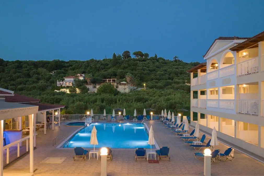 pool bar, basen, obiekt