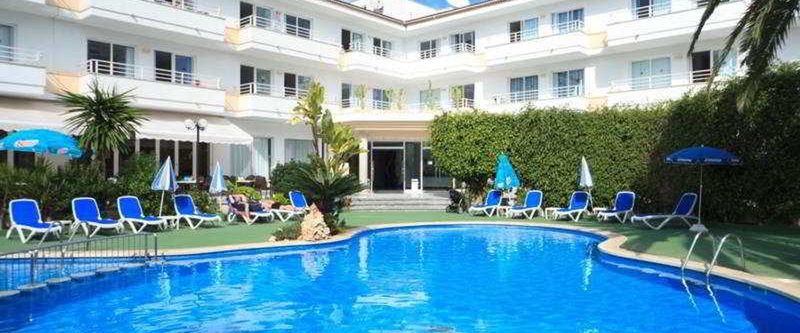 basen, teren hotelu, budynek główny, obiekt