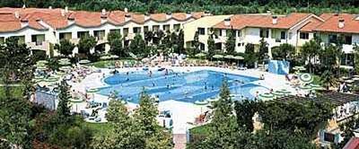 obiekt, teren hotelu, basen