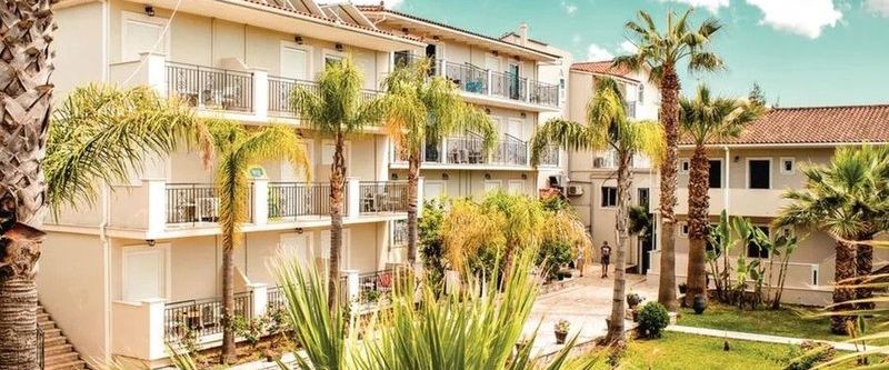 obiekt, teren hotelu