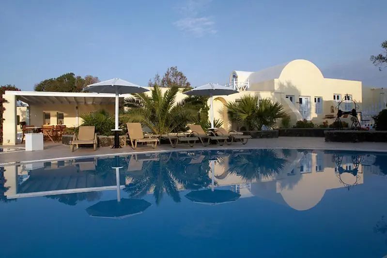 obiekt, teren hotelu, basen