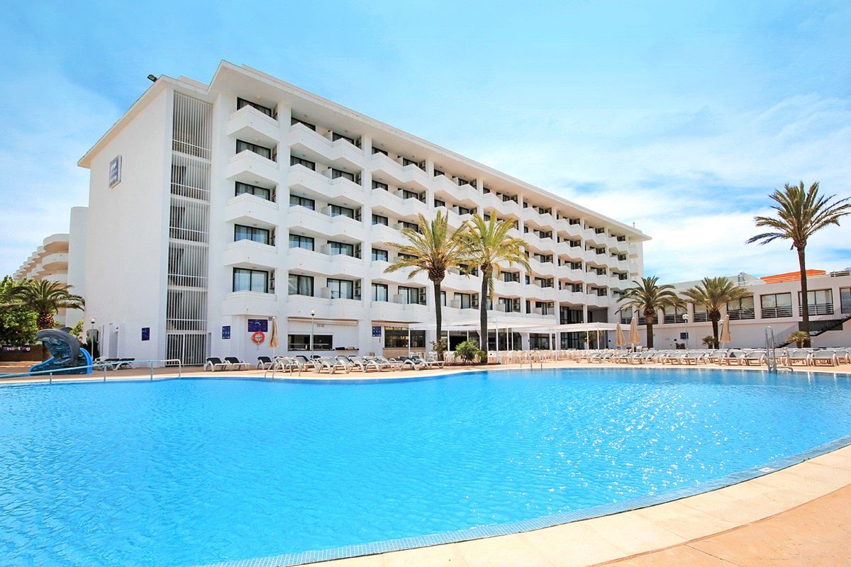 basen, budynek główny