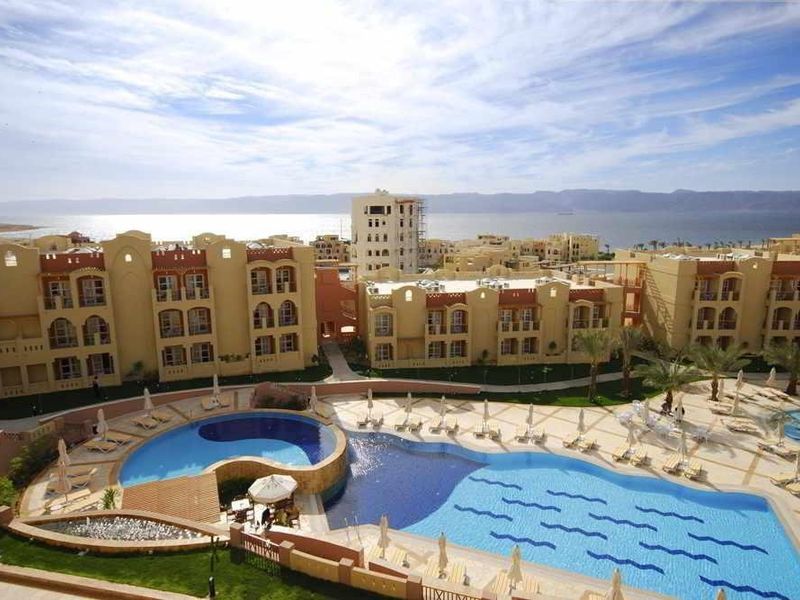 Marina Plaza