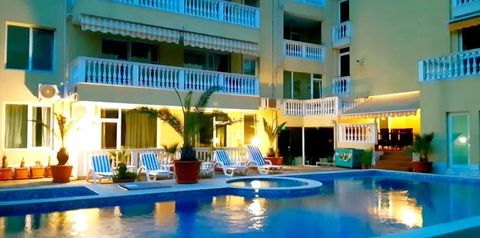 teren hotelu, basen, obiekt