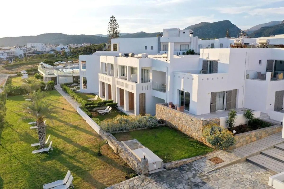 obiekt, teren hotelu