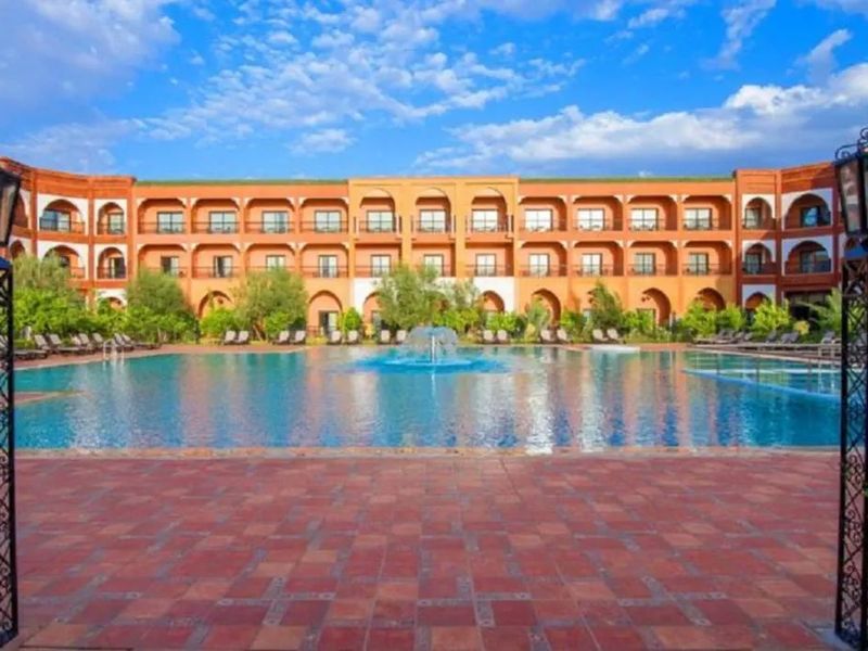 Riad Ennakhil 5*