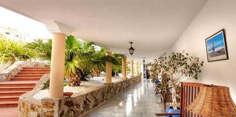 obiekt, budynek główny, teren hotelu