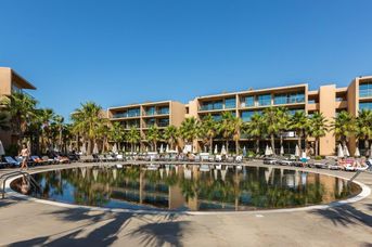 Marriott Residences Salgados Resort