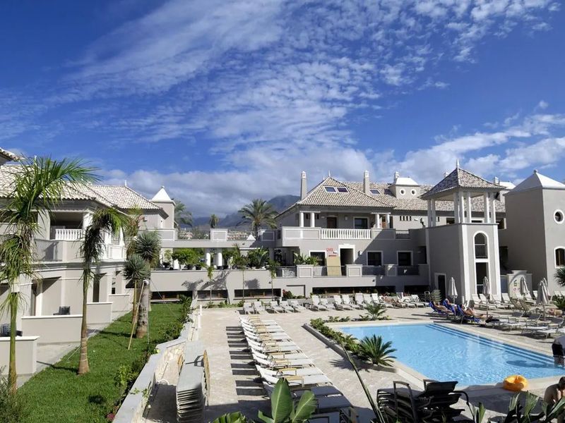 Marylanza Aparthotel