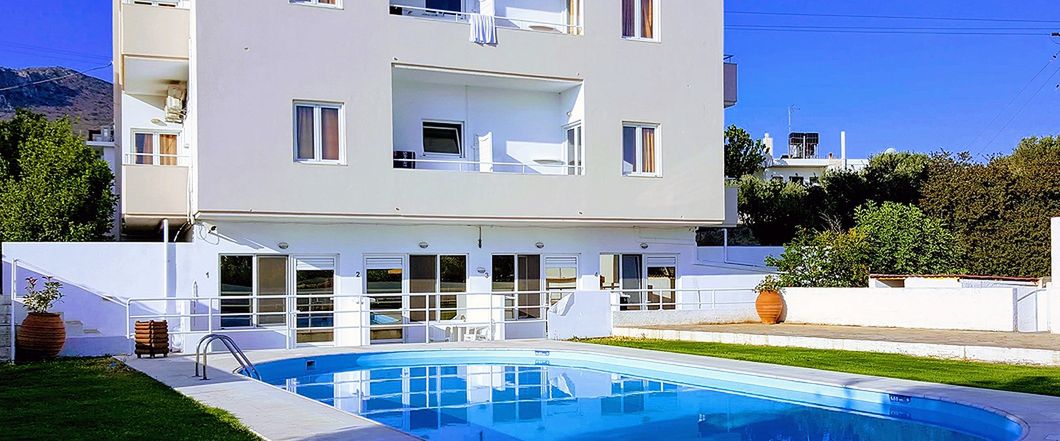 budynek główny, basen