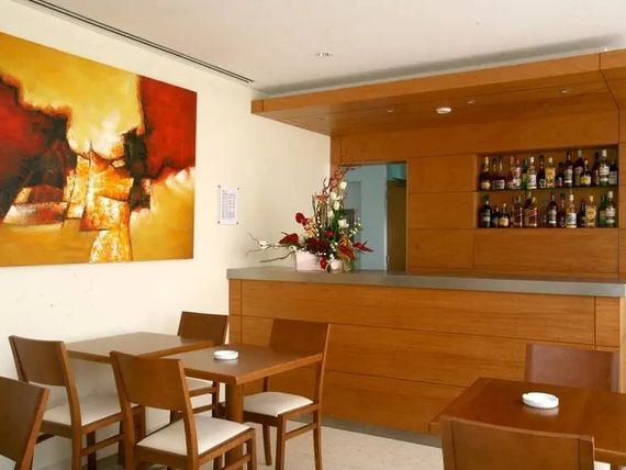 drink bar, lobby bar