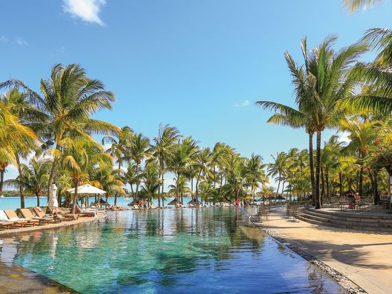 Mauricia Beachcomber Resort & Spa