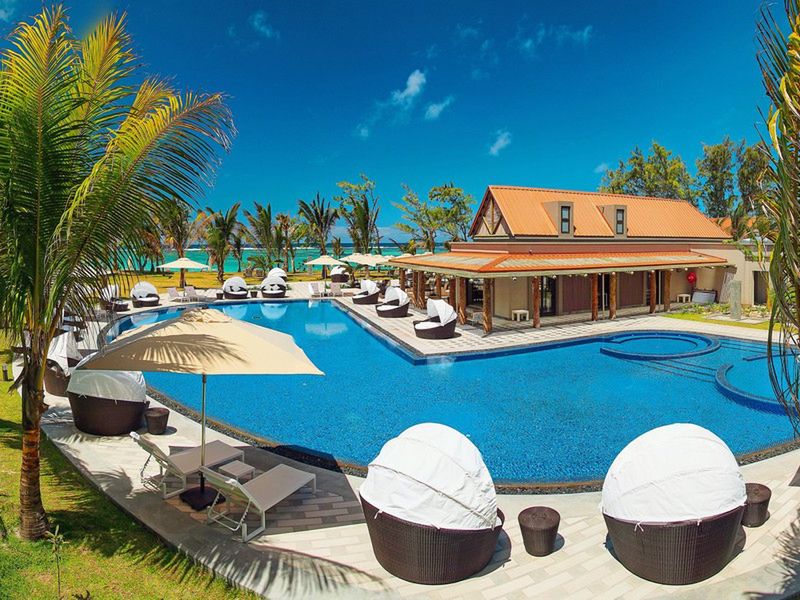 Crystals Beach Resort Belle Mare