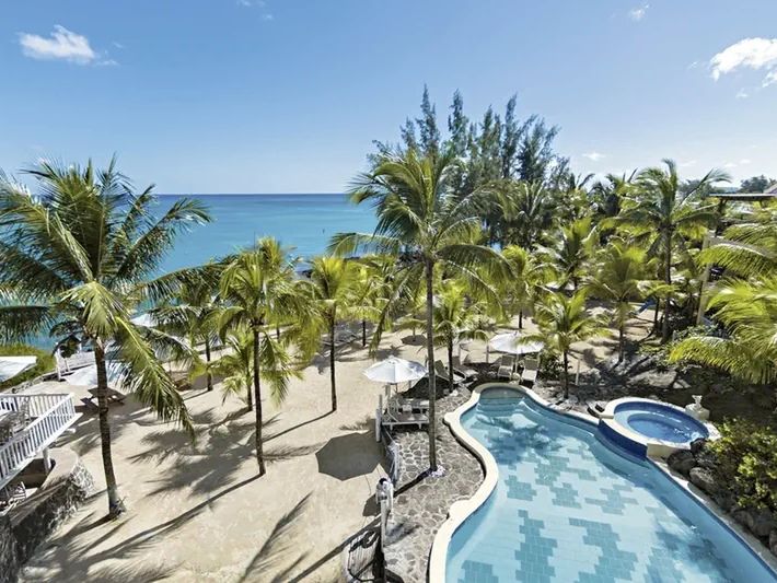 Hibiscus Beach Resort & Spa