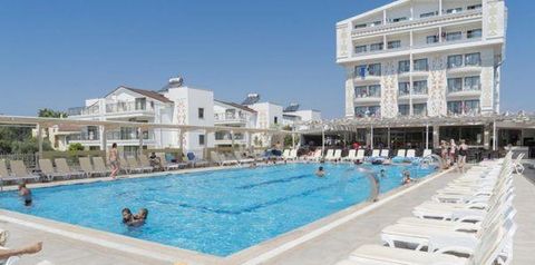 obiekt, teren hotelu, basen