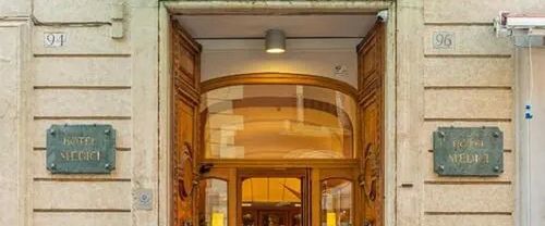 budynek główny, obiekt