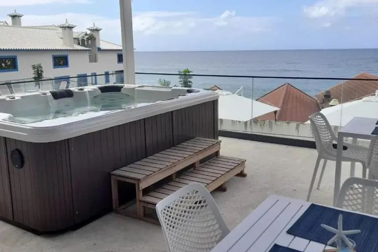 teren hotelu, jacuzzi