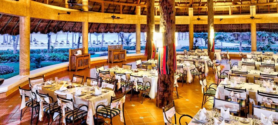 Barcelo Maya Grand Resort