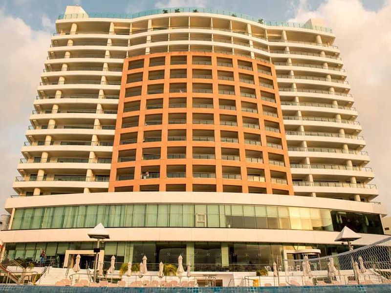 Beach Palace Cancun 5*