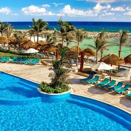 Catalonia Yucatan Beach
