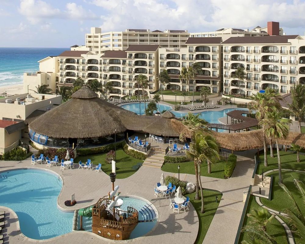 Emporio Cancun