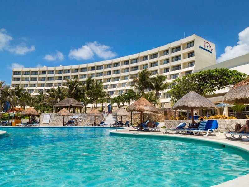 Grand Park Royal Cancun 5*
