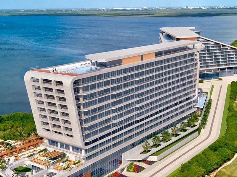 Hyatt Vivid Grand Island