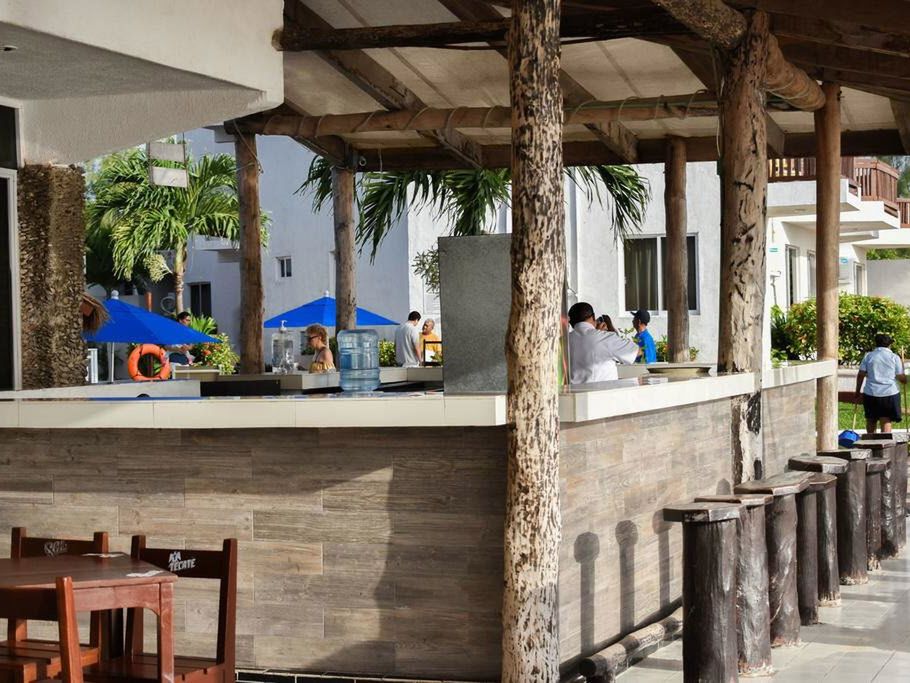 beach bar