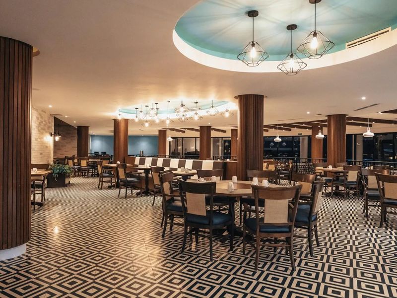 Royal Sands Resort & SPA