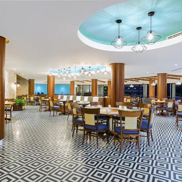 Royal Sands Resort & SPA by Holiday Inn Club Vacations