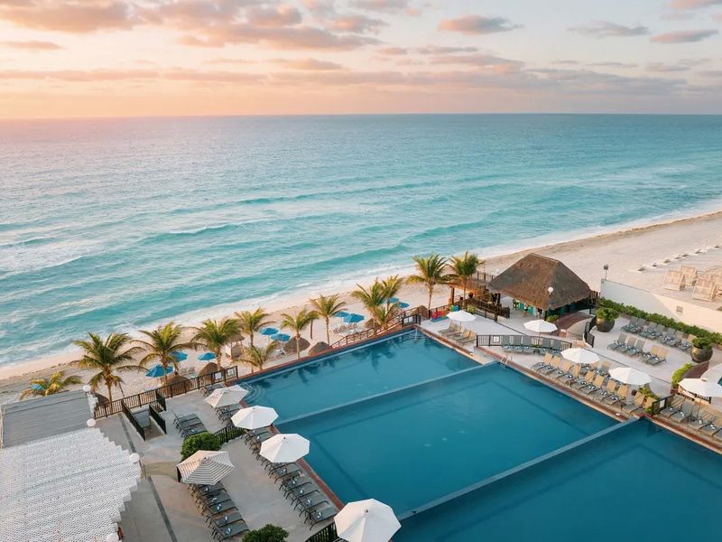 Seadust Cancun Family Resort (ex. Great Parnassus) 5*