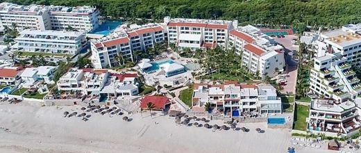 Solymar Beach Resort