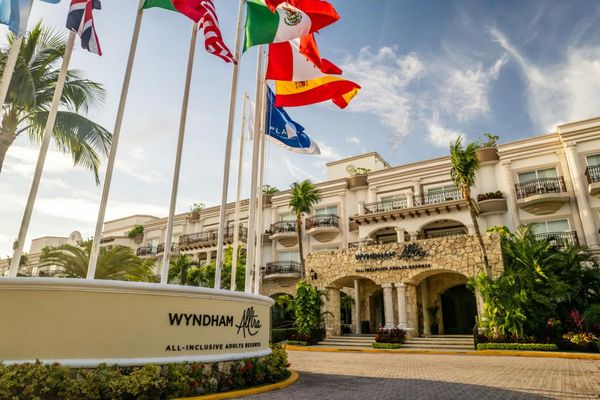 Wyndham Alltra Playa del Carmen (Ex- Panama Jack Resorts Playa del Carmen)