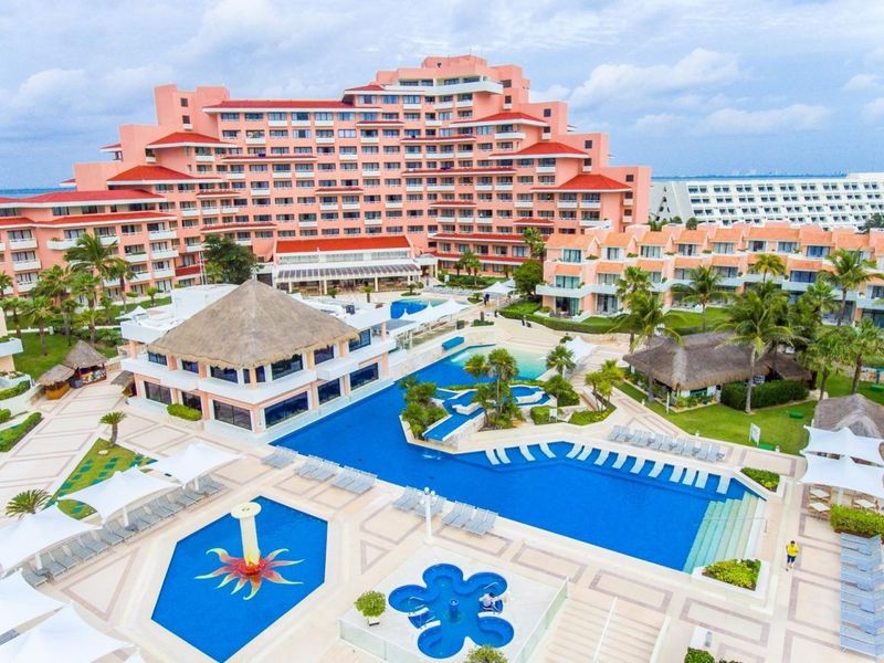 Wyndham Grand Cancun Resort &amp; Villas (ex. Omni Cancun) 5*
