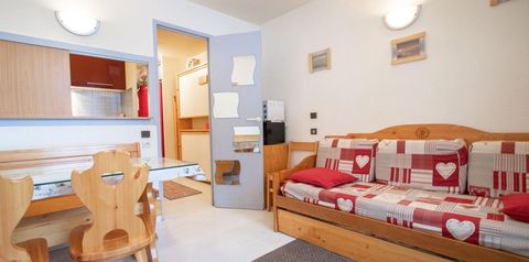 pokój, kuchnia / aneks kuchenny