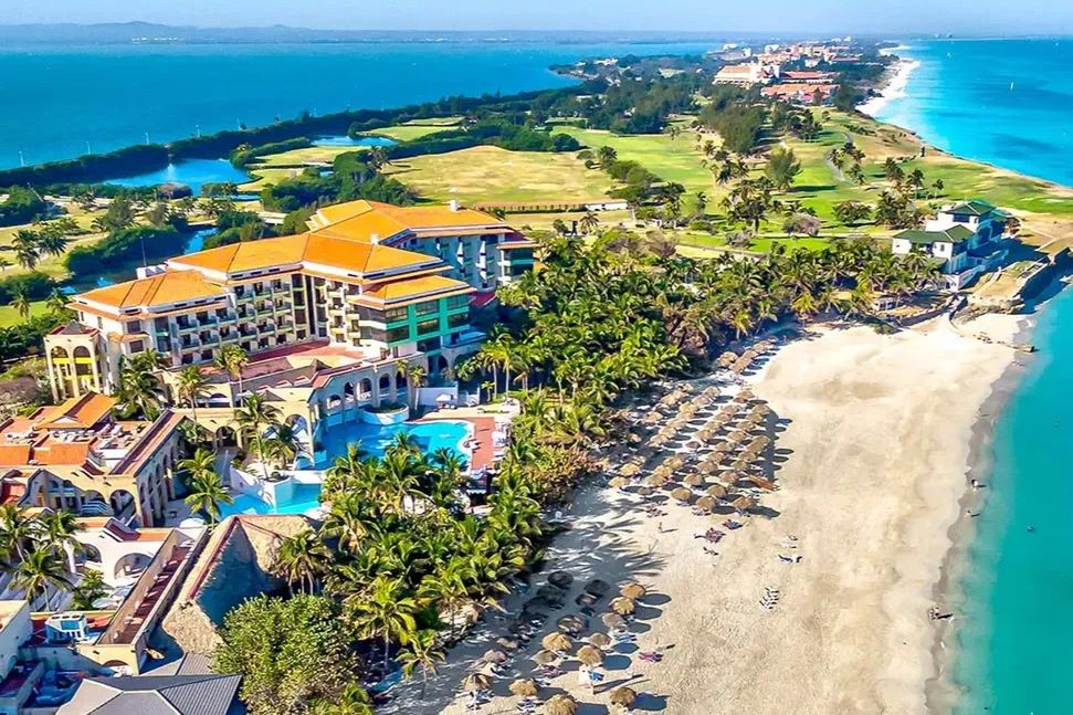 obiekt, teren hotelu