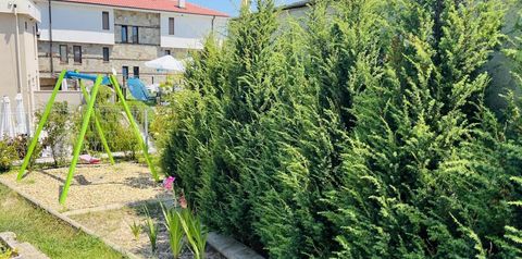 dla dzieci, plac zabaw, teren hotelu