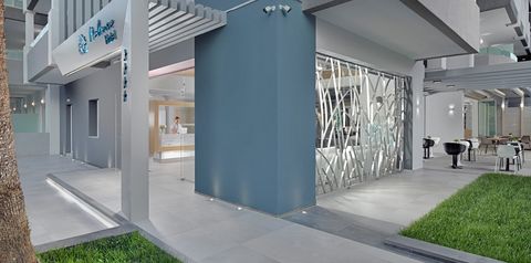 obiekt, budynek główny, teren hotelu