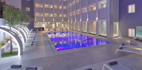 obiekt, teren hotelu, basen