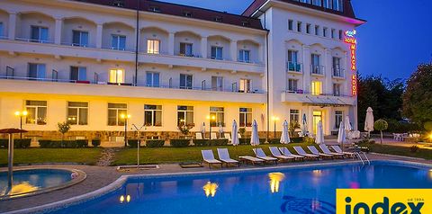 obiekt, teren hotelu, basen