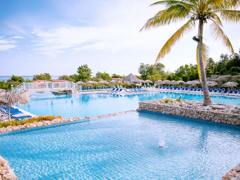 Memories Holguin Beach Resort