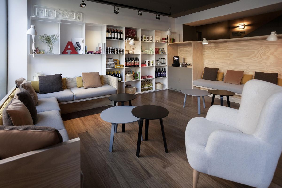 budynek główny, drink bar