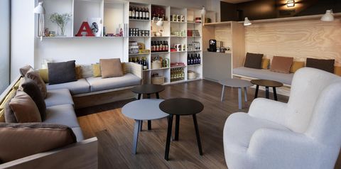 budynek główny, drink bar