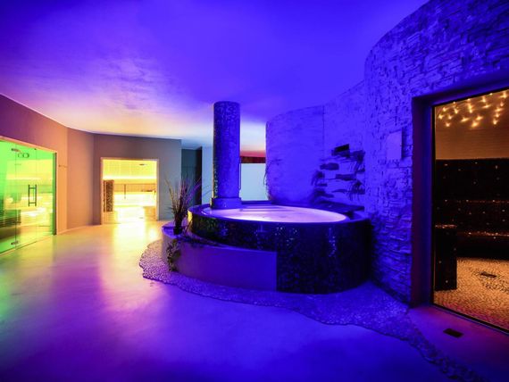 basen, SPA