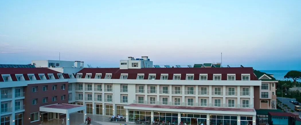 teren hotelu, basen, obiekt