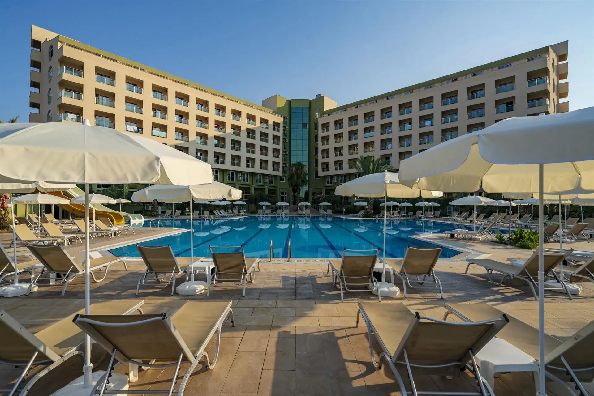 obiekt, budynek główny