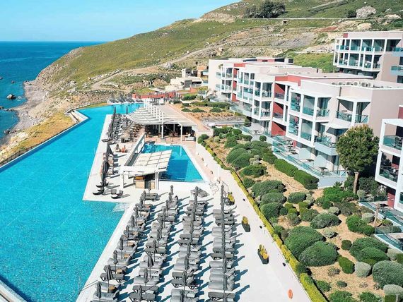 obiekt, teren hotelu, basen