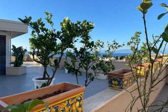 Middle Town Palace Tropea