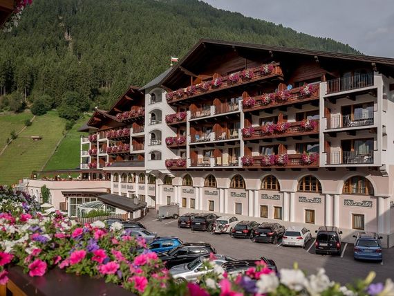 Mildererhof 4*