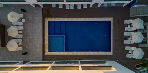 obiekt, teren hotelu, basen